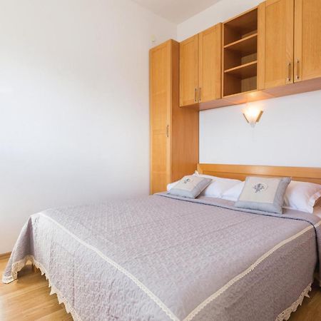 1 Bedroom Stunning Apartment In Makarská Exteriér fotografie