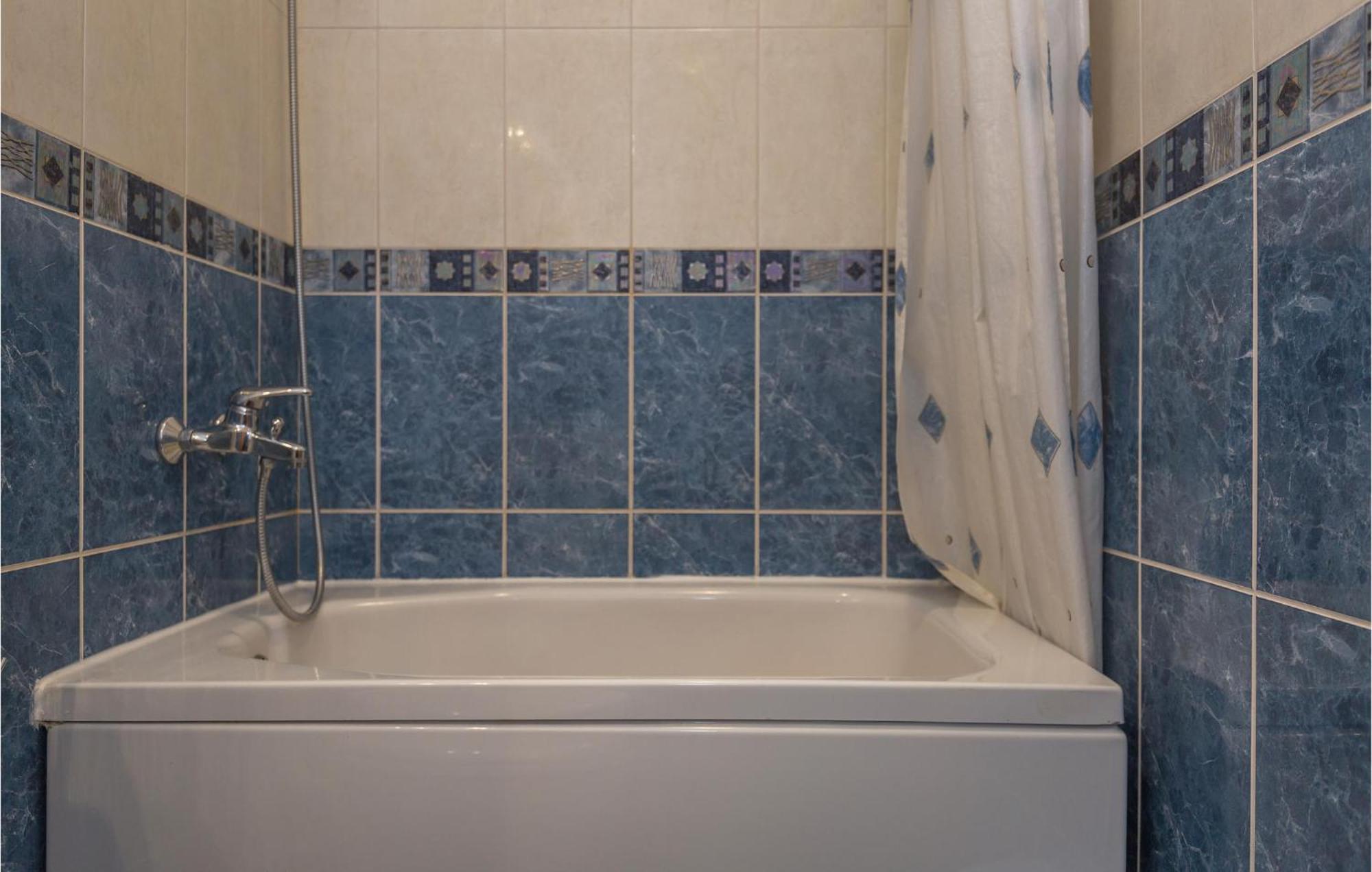 1 Bedroom Stunning Apartment In Makarská Exteriér fotografie